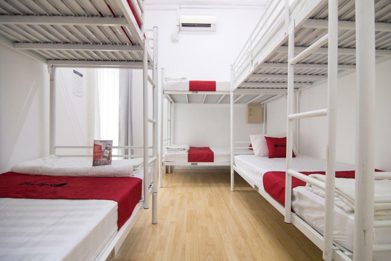 Reddoorz Near Nguyen Hue Walking Street 2 - Dorms Available 호치민 외부 사진